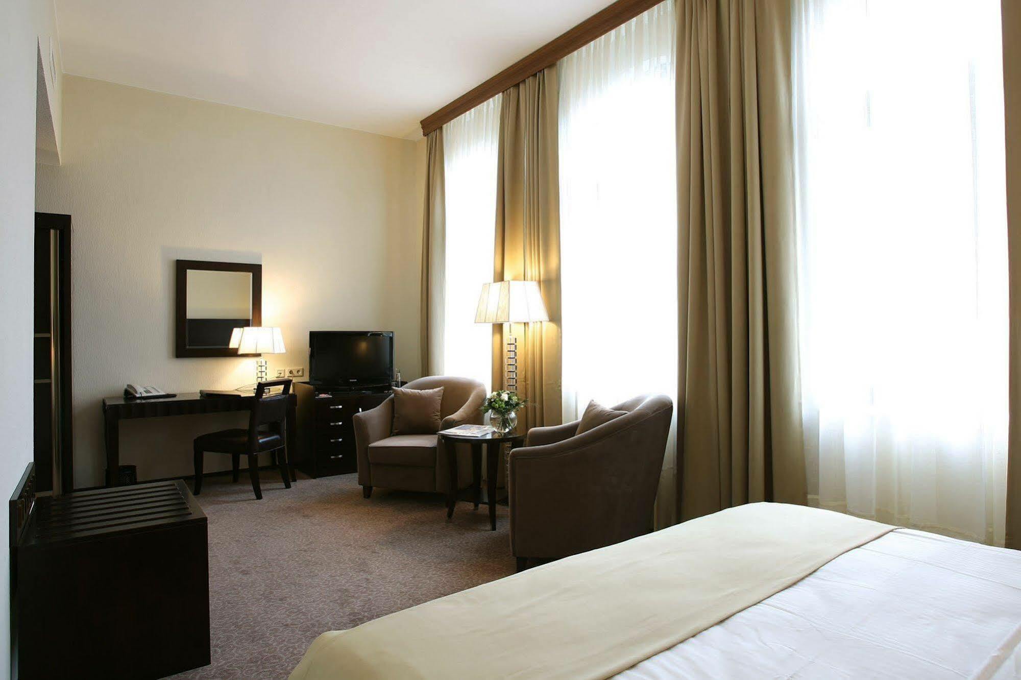 Grand Palace Hotel Hannover Værelse billede